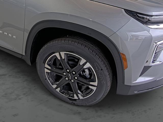 New 2027 Chevrolet Traverse LT w/ Sun and Wheel Package FWD image 16