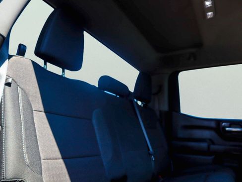 Used 2025 Chevrolet Silverado 1500 Custom RWD image 11