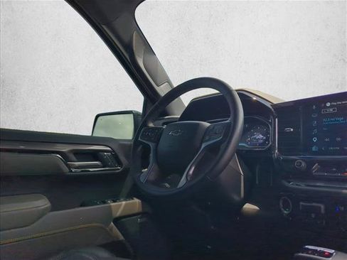 Used 2025 Chevrolet Silverado 1500 ZR2 AWD/4WD image 24