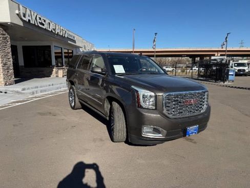 Used 2019 GMC Yukon Denali w/ Denali Ultimate Package image 32
