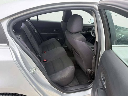Used 2015 Chevrolet Cruze LT w/ Sun And Sound Package FWD image 13
