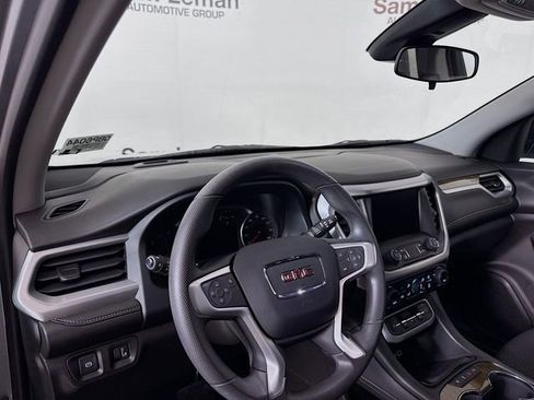 Used 2023 GMC Acadia SLE w/ Driver Convenience Package image 12