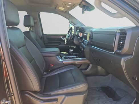 Used 2023 Chevrolet Silverado 1500 RST w/ Convenience Package II AWD/4WD image 17