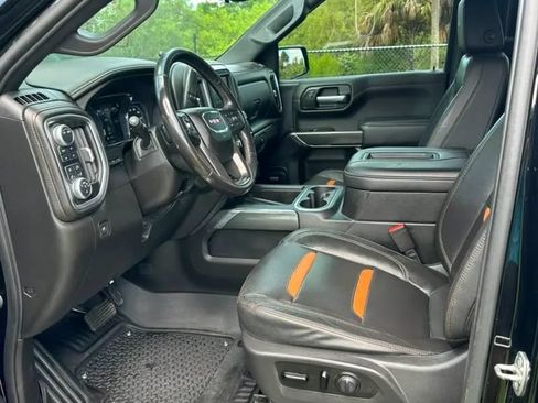 Used 2021 GMC Sierra 1500 AT4 w/ AT4 Premium Package AWD/4WD image 9