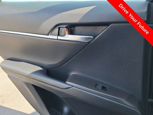 Used 2021 Toyota Camry LE FWD image 22