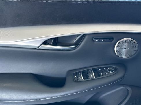 Used 2022 INFINITI QX50 Sensory image 11