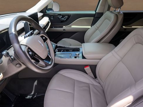 Used 2023 Lincoln Aviator Reserve w/ Equipment Group 201A AWD/4WD image 8