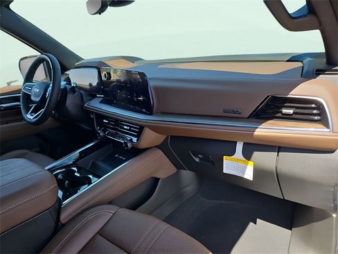 New 2025 Chevrolet Tahoe High Country image 21