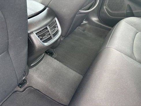 Used 2024 Chevrolet Malibu LT image 33
