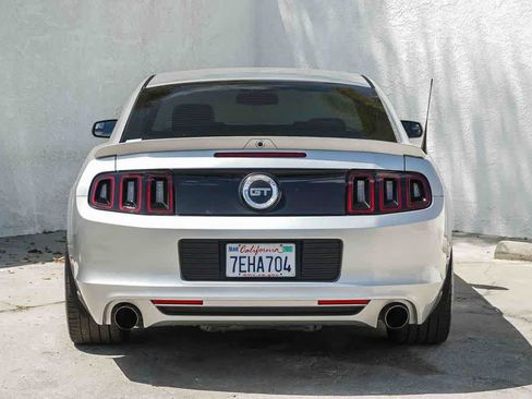 Used 2014 Ford Mustang GT Premium RWD image 5