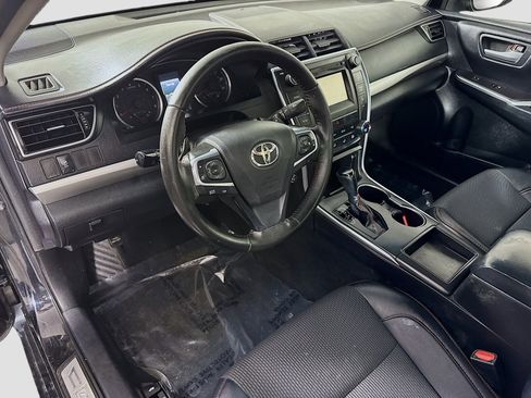 Used 2016 Toyota Camry SE image 22