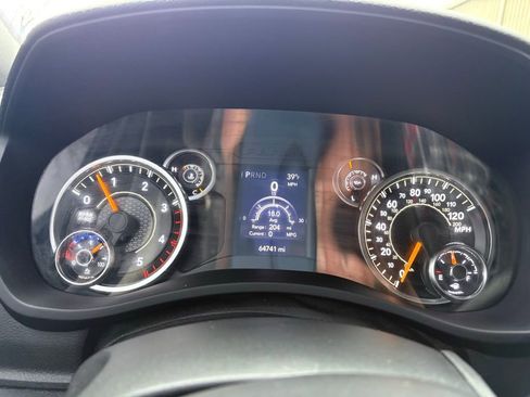 Used 2022 RAM 2500 Tradesman w/ Chrome Appearance Group image 26