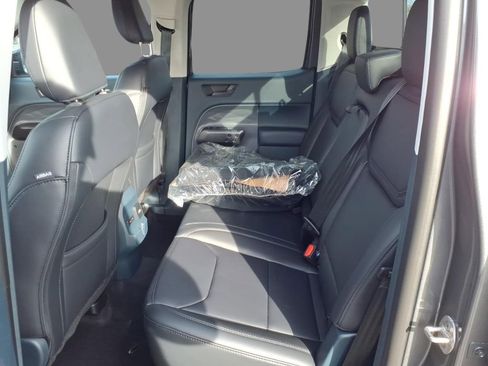 New 2026 Ford Maverick Lariat w/ Black Appearance Package image 5