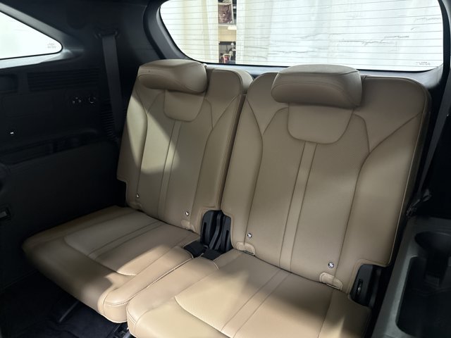 Certified 2024 Kia Sorento SX Prestige w/ Olive Brown Leather Package AWD/4WD image 31