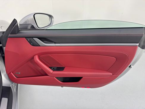 Used 2025 Porsche 911 Carrera image 45