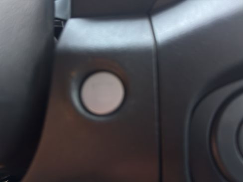 Used 2022 Nissan Frontier SV RWD image 25