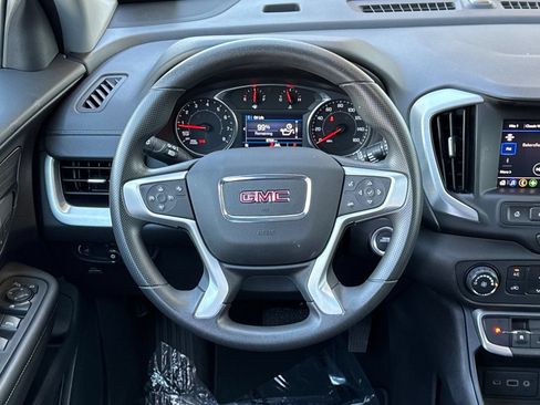 Certified 2024 GMC Terrain SLE FWD image 15