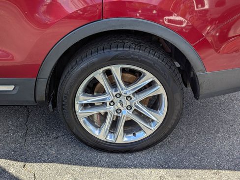 Used 2017 Ford Explorer Limited w/ Class II Trailer Tow Package image 34