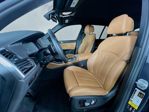 Used 2019 BMW X5 xDrive40i w/ Luxury Seating Package image 21