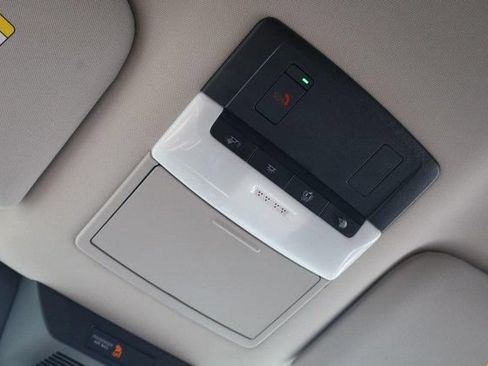 Certified 2025 Nissan Pathfinder SV FWD image 18