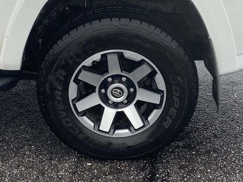 Used 2019 Toyota 4Runner TRD Off-Road image 7