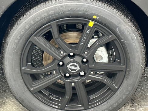 Certified 2024 Nissan Kicks SR w/ SR Premium Package image 18