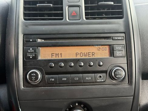 Used 2015 Nissan Versa S image 18