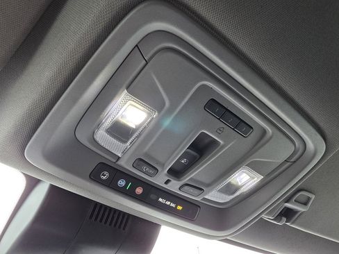 Used 2022 GMC Sierra 1500 Elevation w/ Elevation Premium Package image 19