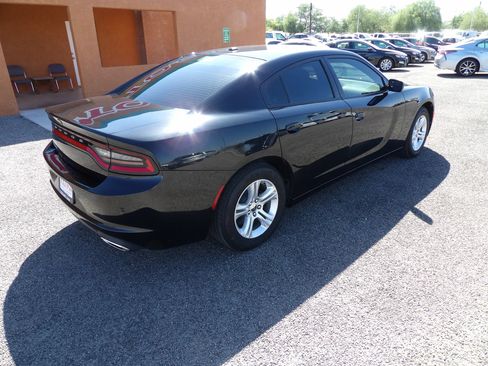 Used 2020 Dodge Charger SXT RWD image 8