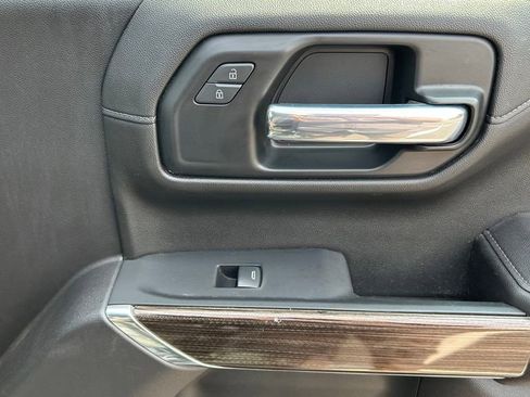 Used 2022 Chevrolet Silverado 1500 RST w/ Convenience Package II image 10