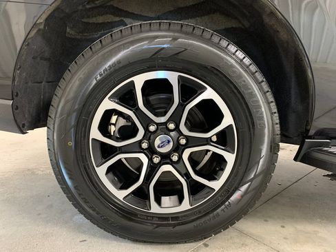 Used 2023 Ford Expedition XL AWD/4WD image 9