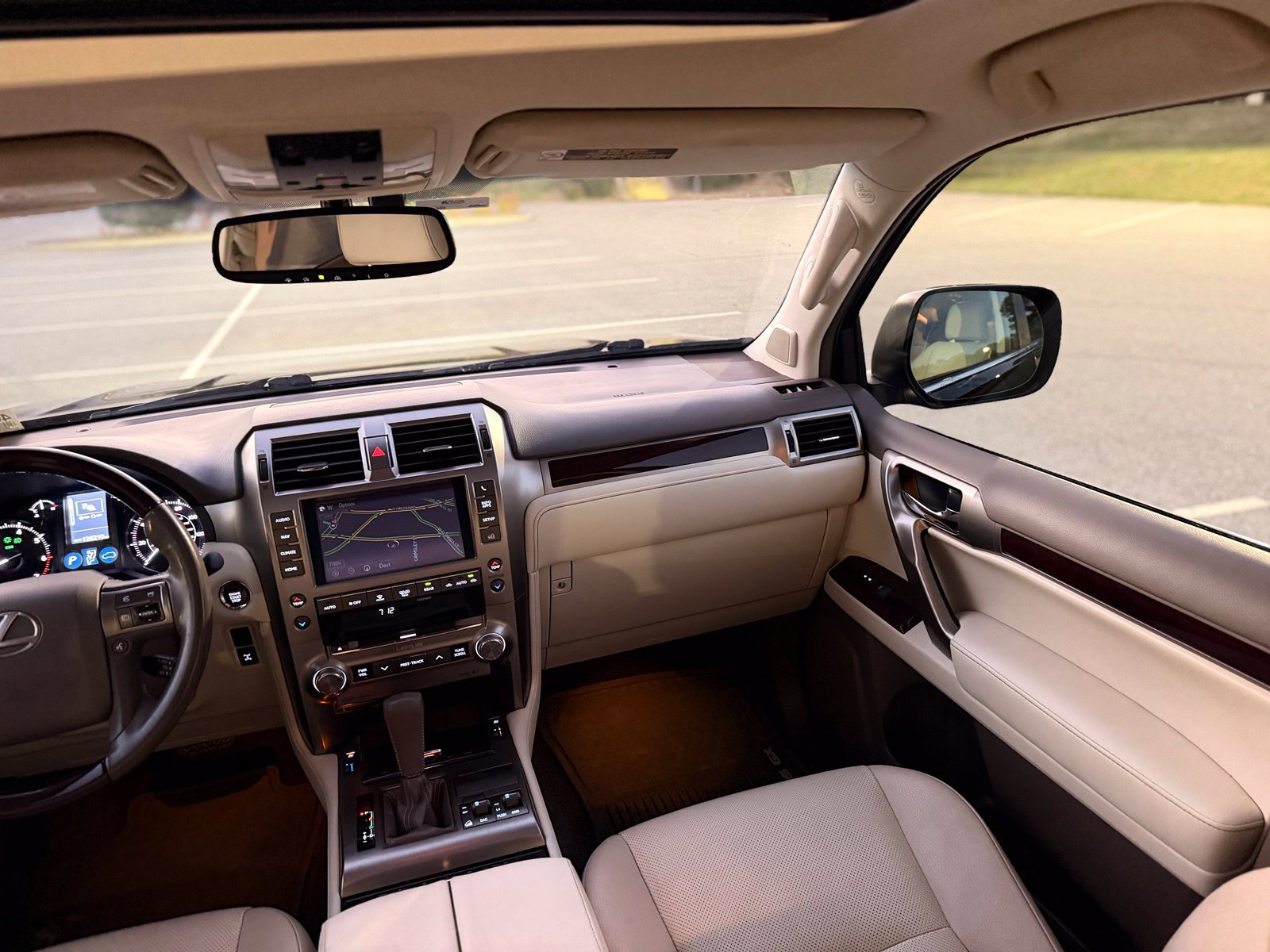 Used 2019 Lexus GX 460 Premium AWD/4WD image 31