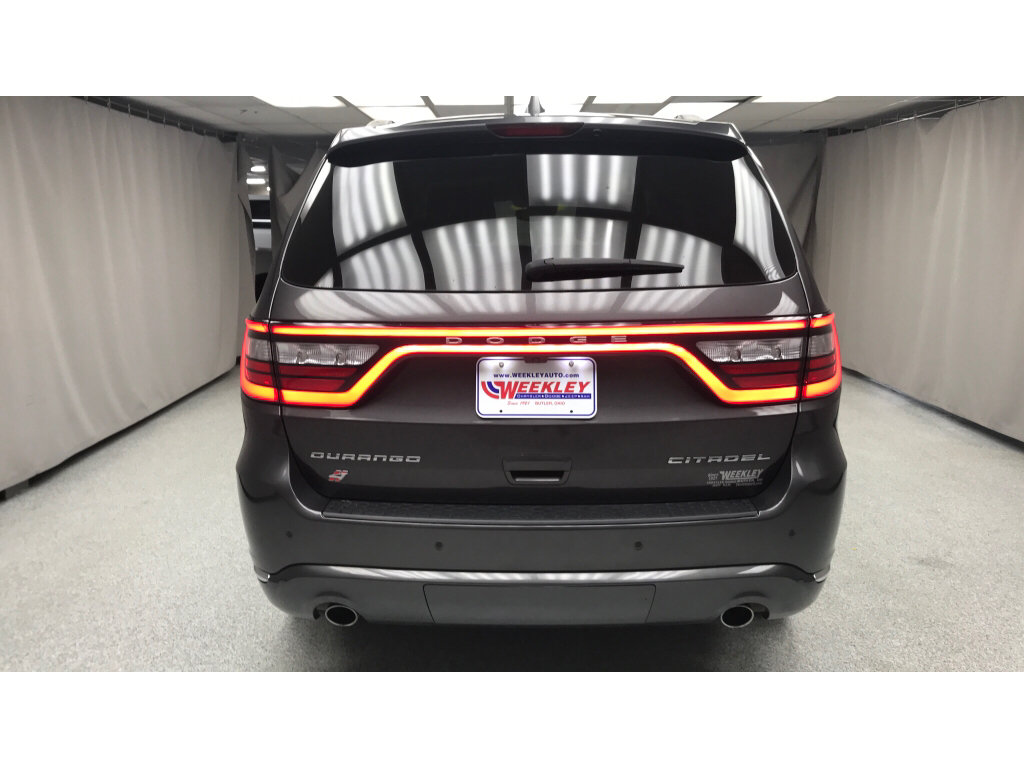 Used 2020 Dodge Durango Citadel w/ Technology Group AWD/4WD image 3