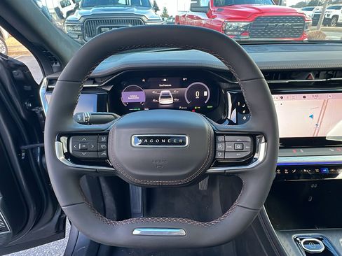 Used 2024 Jeep Wagoneer Launch Edition image 27