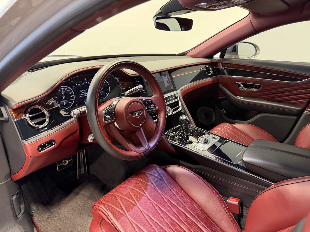Used 2022 Bentley Flying Spur W12 AWD/4WD image 27