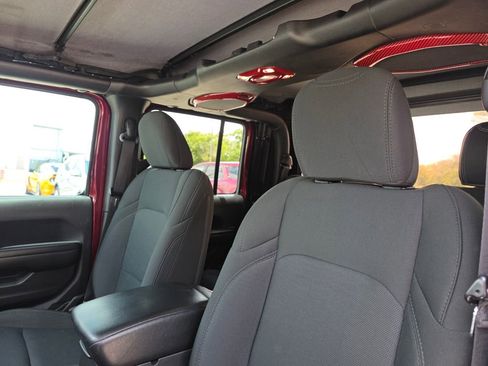 Used 2021 Jeep Gladiator Sport AWD/4WD image 25