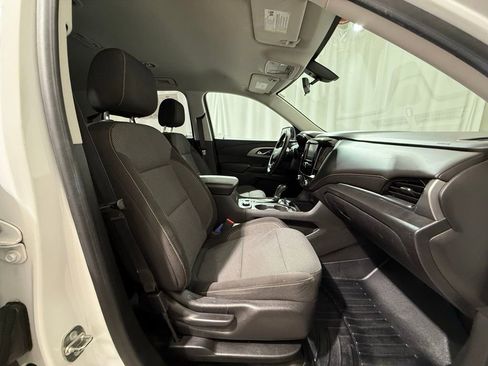 Used 2018 Chevrolet Traverse LS image 22
