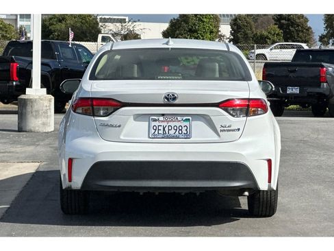 Used 2023 Toyota Corolla XLE image 5
