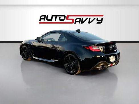 Used 2025 Toyota GR86 Premium RWD image 5