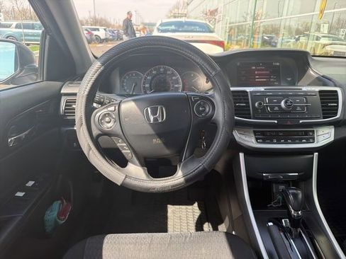Used 2015 Honda Accord Sport image 8