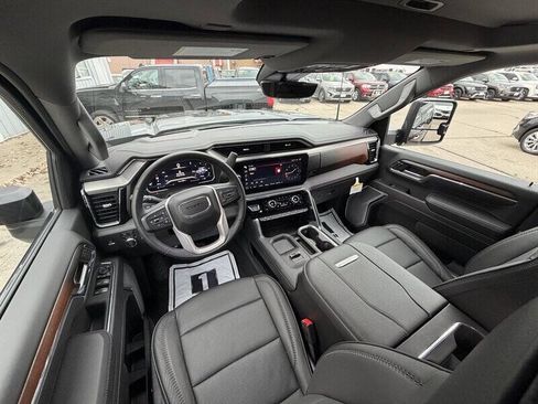 Used 2024 GMC Sierra 2500 Denali w/ Denali Reserve Package image 31