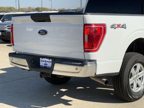 Used 2021 Ford F150 XLT w/ Equipment Group 301A Mid image 8