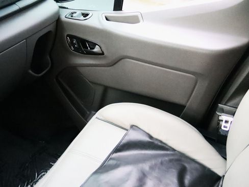 Used 2021 Ford Transit 150 Low Roof AWD image 40