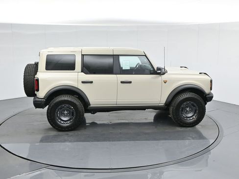 New 2025 Ford Bronco Badlands image 37