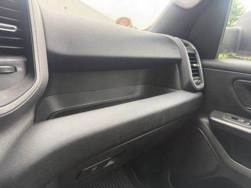 Used 2025 RAM 1500 Tradesman AWD/4WD image 32