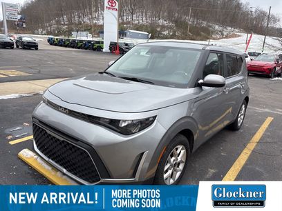 Used 2023 Kia Soul LX w/ LX Technology Package