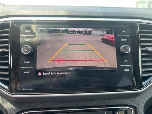 Used 2022 Volkswagen Atlas SE w/ Panoramic Sunroof Package AWD/4WD image 17
