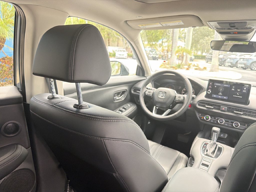 New 2027 Honda HR-V EX-L image 17