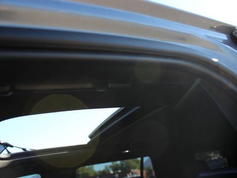 Used 2021 GMC Yukon Denali image 12