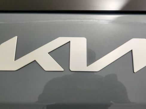 Used 2024 Kia EV9 GT-Line AWD/4WD image 33